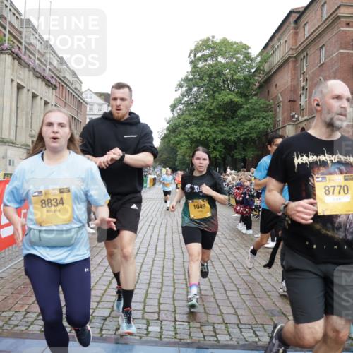13.09.2026 - Kiel Lauf Yannick Fuchs http://msf.ph/oto/10422690 13.09.2026 09:43:36 Ziel 40, 401, 1049, 1833, 1857, 4171, 7773, 7857, 7905, 8770, 8834, 9323, 9934, 10189, 10300, 10460, 11246, 12101, 12164, 12575, 255, 623, 1040, 1508, 3041, 3850, 4256, 5929, 6377, 7099, 7532, 7857, 8066, 8808, 9354, 9933, 10047, 10118, 11753, 12259, 654, 4522, 5171, 5857, 5964, 7510, 7948, 9814, 10641, 10931, 12376, 1040, 1213, 3850, 5530, 7874, 8191, 11753 meine-sportfotos.de