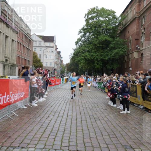 13.09.2026 - Kiel Lauf Yannick Fuchs http://msf.ph/oto/10422710 13.09.2026 09:43:37 Ziel 40, 401, 1049, 1833, 1857, 4171, 5964, 7773, 7905, 8770, 8834, 9323, 9934, 10189, 10300, 10460, 11246, 12101, 12164, 12575, 255, 623, 1508, 3041, 4256, 5929, 6377, 7099, 7532, 7857, 8066, 8808, 9354, 9933, 10047, 10118, 11753, 12259, 654, 4522, 5171, 5857, 7510, 7948, 9814, 10641, 10931, 12376, 1040, 1213, 3850, 5530, 8191, 9354, 11753 meine-sportfotos.de
