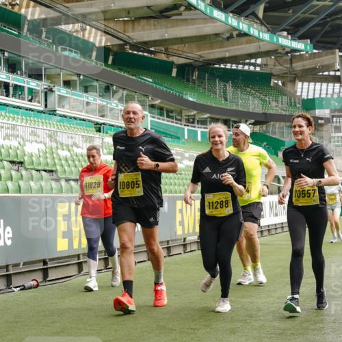 13.09.2026 - 21. swb-Marathon Bremen Michael Burmester http://msf.ph/oto/10422727 13.09.2026 10:45:58 Laufen im Stadion 10137, 10161, 10192, 10194, 10202, 10242, 10344, 10430, 10472, 10524, 10535, 10568, 10600, 10651, 10679, 10713, 10895, 10970, 10979, 11050, 11081, 11181, 11200, 11244, 11296, 11309, 11367, 11457, 11495, 11529, 11530, 11546, 11574, 11675, 11709, 11760, 11808, 11821, 11932, 12057, 12089, 12151, 12153, 12177, 12178, 12211, 12224, 12226, 12285, 12311, 12316, 12317, 12321, 12374, 12422, 12462, 12539, 10002, 10148, 10303, 10330, 10361, 10362 meine-sportfotos.de