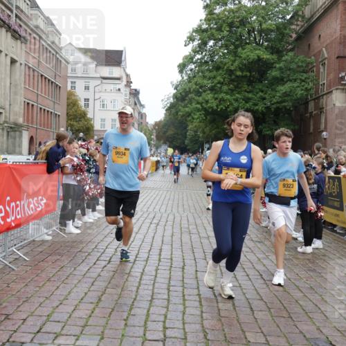 13.09.2026 - Kiel Lauf Yannick Fuchs http://msf.ph/oto/10422768 13.09.2026 09:43:42 Ziel 1049, 1833, 4171, 5964, 7773, 7905, 8770, 8834, 9323, 9934, 10460, 11246, 12101, 12164, 40, 255, 401, 623, 1508, 1857, 3041, 4256, 5929, 6377, 7099, 7532, 7773, 7857, 8066, 8770, 8808, 9933, 10047, 10118, 10189, 10300, 12259, 12575, 654, 4522, 5026, 5171, 5857, 7510, 7948, 9814, 10641, 10931, 11653, 12376, 1040, 3041, 3850, 5530, 9354, 11753, 12259 meine-sportfotos.de