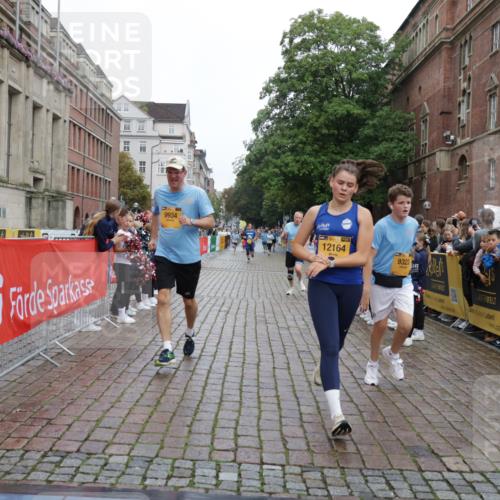 13.09.2026 - Kiel Lauf Yannick Fuchs http://msf.ph/oto/10422772 13.09.2026 09:43:42 Ziel 1049, 1833, 4171, 5964, 7773, 7905, 8770, 8834, 9323, 9934, 10460, 11246, 12101, 12164, 40, 255, 401, 623, 1508, 1857, 3041, 4256, 5929, 6377, 7099, 7532, 7773, 7857, 8066, 8770, 8808, 9933, 10047, 10118, 10189, 10300, 12259, 12575, 654, 4522, 5026, 5171, 5857, 7510, 7948, 9814, 10641, 10931, 11653, 12376, 1040, 3041, 3850, 5530, 9354, 11753, 12259 meine-sportfotos.de