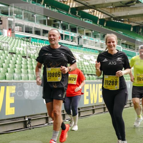 13.09.2026 - 21. swb-Marathon Bremen Michael Burmester http://msf.ph/oto/10422773 13.09.2026 10:45:59 Laufen im Stadion 10137, 10161, 10194, 10202, 10242, 10344, 10430, 10472, 10524, 10535, 10568, 10600, 10651, 10679, 10713, 10895, 10970, 10979, 11050, 11081, 11181, 11200, 11244, 11296, 11309, 11367, 11457, 11495, 11529, 11530, 11546, 11574, 11675, 11709, 11760, 11808, 11821, 11932, 12057, 12089, 12151, 12153, 12177, 12178, 12211, 12224, 12226, 12285, 12311, 12316, 12317, 12321, 12374, 12422, 12462, 12539, 10002, 10148, 10303, 10330, 10361, 10362 meine-sportfotos.de