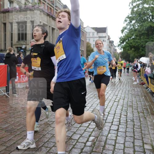 13.09.2026 - Kiel Lauf Yannick Fuchs http://msf.ph/oto/10422774 13.09.2026 10:56:38 Ziel 452, 1115, 1139, 1157, 1504, 1557, 1666, 1805, 2526, 2560, 3000, 3061, 3286, 3410, 3413, 3466, 4180, 4209, 4367, 4912, 5593, 6067, 6882, 7209, 7594, 7642, 7912, 9674, 10621, 10659, 12721, 12762, 248, 429, 476, 574, 774, 775, 778, 929, 1208, 1618, 2075, 2454, 2674, 2829, 2880, 3267, 3541, 4440, 4806, 5009, 5067, 5682, 5683, 6530, 6605, 6884, 7292, 7483, 8054, 8073, 8158, 8989, 8997, 9210, 10264, 10421, 10433, 10509, 10570, 10750, 10774, 10795 meine-sportfotos.de