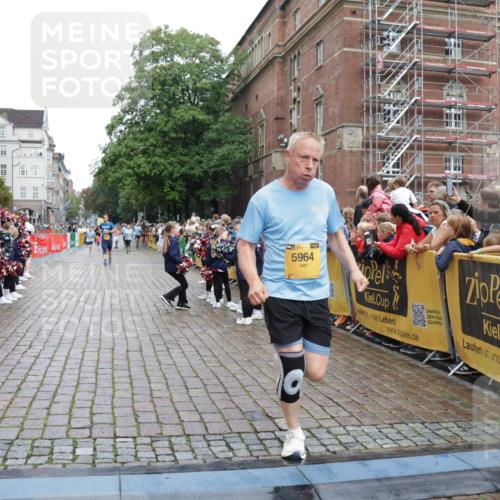 13.09.2026 - Kiel Lauf Yannick Fuchs http://msf.ph/oto/10422806 13.09.2026 09:43:45 Ziel 654, 1833, 4522, 5857, 5964, 9323, 9934, 10460, 12164, 40, 255, 401, 623, 1049, 1508, 1857, 4171, 4256, 5929, 6377, 7099, 7532, 7773, 7857, 7905, 8066, 8770, 8808, 8834, 9933, 10047, 10118, 10189, 10300, 11246, 12101, 12575, 4283, 5026, 5171, 6550, 7510, 7948, 8300, 9814, 10641, 10931, 11653, 11655, 12098, 12376, 3041, 9354, 9933, 10047, 10118, 12259 meine-sportfotos.de