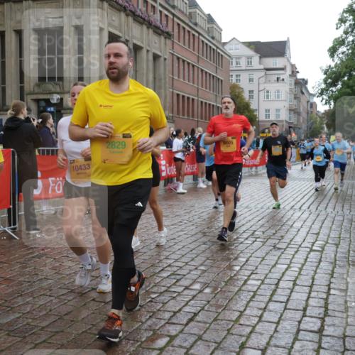 13.09.2026 - Kiel Lauf Yannick Fuchs http://msf.ph/oto/10422840 13.09.2026 10:56:46 Ziel 452, 1115, 1139, 1157, 1302, 1805, 2526, 2675, 3015, 3413, 3466, 4209, 4367, 4912, 5150, 6723, 7209, 7912, 8045, 8799, 10621, 11211, 11458, 12721, 248, 476, 778, 929, 1504, 1557, 1618, 1666, 2075, 2454, 2560, 2674, 2829, 2880, 3000, 3061, 3267, 3286, 3410, 3466, 4180, 4440, 4806, 5067, 5593, 5682, 5683, 6067, 6530, 6605, 6882, 6884, 7594, 7642, 8989, 8997, 9210, 9674, 10264, 10421, 10433, 10509, 10570, 10659, 10750, 502, 1461, 5467, 5532, 6540, 778, 10750, 10774, 12171 meine-sportfotos.de