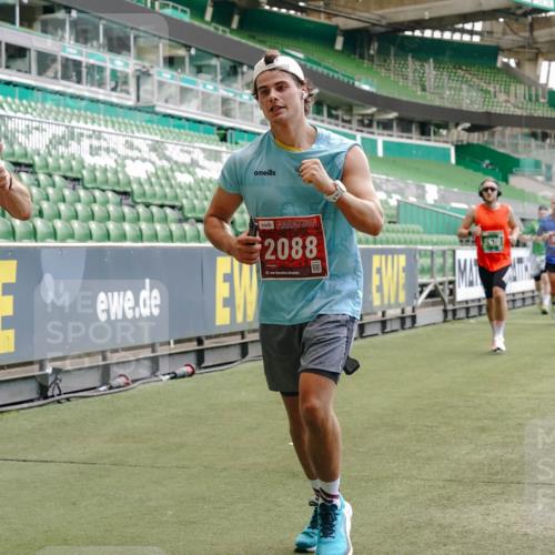 13.09.2026 - 21. swb-Marathon Bremen Michael Burmester http://msf.ph/oto/10422854 13.09.2026 13:00:14 Laufen im Stadion 135, 191, 226, 232, 242, 260, 342, 651, 687, 745, 972, 1080, 1166, 1209, 1368, 1493, 1494, 1516, 1650, 1861, 1935, 1963, 2088, 2210, 2289, 2293, 2306, 2322, 2409, 2427, 2481, 2485, 2490, 2517, 2560, 2570, 2577, 2658, 2686, 2700, 2708, 2781, 2806, 2827, 2885, 2899, 2906, 2914, 2953, 2961, 2967, 2979, 3015, 3021, 3076, 3098, 3105, 3124, 3145, 3168, 3173, 3190, 3233, 3273, 3354, 3385, 3480, 3516, 3524, 3531, 3642, 3652, 3729, 3774, 3855, 3856, 3861, 3930, 3934 meine-sportfotos.de