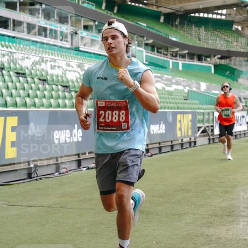 13.09.2026 - 21. swb-Marathon Bremen Michael Burmester http://msf.ph/oto/10422873 13.09.2026 13:00:14 Laufen im Stadion 135, 191, 226, 232, 242, 260, 342, 651, 687, 745, 972, 1080, 1166, 1209, 1368, 1493, 1494, 1516, 1650, 1861, 1935, 1963, 2088, 2210, 2289, 2293, 2306, 2322, 2409, 2427, 2481, 2485, 2490, 2517, 2560, 2570, 2577, 2658, 2686, 2700, 2708, 2781, 2806, 2827, 2885, 2899, 2906, 2914, 2953, 2961, 2967, 2979, 3015, 3021, 3076, 3098, 3105, 3124, 3145, 3168, 3173, 3190, 3233, 3273, 3354, 3385, 3480, 3516, 3524, 3531, 3642, 3652, 3729, 3774, 3855, 3856, 3861, 3930, 3934 meine-sportfotos.de