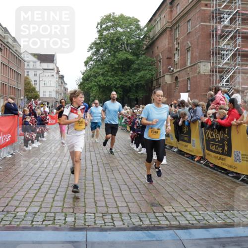 13.09.2026 - Kiel Lauf Yannick Fuchs http://msf.ph/oto/10422875 13.09.2026 09:43:53 Ziel 654, 4522, 5026, 5171, 5857, 7510, 7948, 9814, 10641, 10931, 12376, 40, 401, 623, 1049, 1833, 1857, 4171, 4256, 5964, 6377, 7773, 7857, 7905, 8066, 8770, 8834, 9323, 9934, 10189, 10300, 10460, 11246, 12101, 12164, 12575, 4092, 4283, 6550, 7753, 8300, 11653, 11655, 12098, 12373, 255, 623, 1508, 5929, 6377, 7099, 7532, 8808, 9933, 10047, 10118 meine-sportfotos.de
