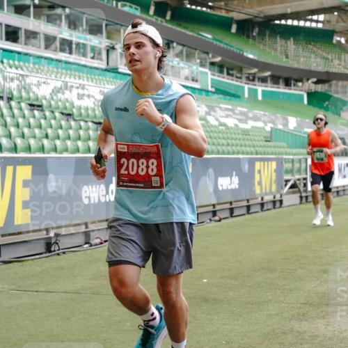 13.09.2026 - 21. swb-Marathon Bremen Michael Burmester http://msf.ph/oto/10422881 13.09.2026 13:00:14 Laufen im Stadion 135, 191, 226, 232, 242, 260, 342, 651, 687, 745, 972, 1080, 1166, 1209, 1368, 1493, 1494, 1516, 1650, 1861, 1935, 1963, 2088, 2210, 2289, 2293, 2306, 2322, 2409, 2427, 2481, 2485, 2490, 2517, 2560, 2570, 2577, 2658, 2686, 2700, 2708, 2781, 2806, 2827, 2885, 2899, 2906, 2914, 2953, 2961, 2967, 2979, 3015, 3021, 3076, 3098, 3105, 3124, 3145, 3168, 3173, 3190, 3233, 3273, 3354, 3385, 3480, 3516, 3524, 3531, 3642, 3652, 3729, 3774, 3855, 3856, 3861, 3930, 3934 meine-sportfotos.de