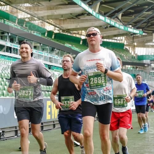 13.09.2026 - 21. swb-Marathon Bremen Michael Burmester http://msf.ph/oto/10422926 13.09.2026 13:23:04 Laufen im Stadion 128, 160, 211, 258, 324, 343, 351, 434, 533, 571, 609, 708, 851, 892, 1157, 1178, 1259, 1331, 1344, 1417, 1597, 1598, 1657, 1669, 1691, 1729, 1746, 1788, 1883, 2213, 2286, 2290, 2433, 2445, 2475, 2495, 2504, 2526, 2619, 2632, 2652, 2660, 2685, 2711, 2768, 2936, 2964, 2968, 2995, 3034, 3225, 3252, 3282, 3288, 3289, 3292, 3347, 3351, 3364, 3395, 3423, 3447, 3505, 3530, 3559, 3682, 3727, 3770, 3784, 3819, 4020, 4054, 4231, 4406, 4407, 4431, 4466, 4467, 4584, 1506 meine-sportfotos.de