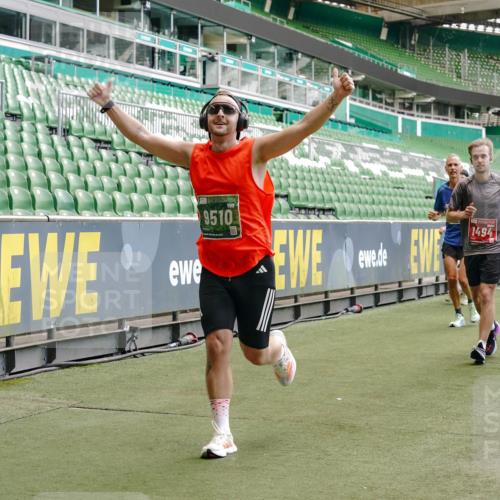 13.09.2026 - 21. swb-Marathon Bremen Michael Burmester http://msf.ph/oto/10422931 13.09.2026 13:00:17 Laufen im Stadion 135, 191, 226, 232, 242, 260, 342, 651, 687, 745, 972, 1080, 1166, 1209, 1368, 1493, 1494, 1516, 1650, 1861, 1935, 1963, 2088, 2210, 2289, 2293, 2306, 2322, 2409, 2427, 2481, 2485, 2490, 2517, 2560, 2561, 2570, 2577, 2658, 2686, 2700, 2708, 2781, 2806, 2827, 2885, 2899, 2906, 2914, 2953, 2961, 2967, 2979, 3015, 3076, 3098, 3105, 3124, 3145, 3168, 3173, 3190, 3233, 3273, 3354, 3385, 3480, 3516, 3524, 3531, 3642, 3652, 3729, 3774, 3855, 3856, 3861, 3930, 3934 meine-sportfotos.de