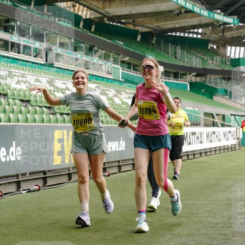 13.09.2026 - 21. swb-Marathon Bremen Michael Burmester http://msf.ph/oto/10422945 13.09.2026 10:46:05 Laufen im Stadion 10137, 10161, 10194, 10202, 10242, 10344, 10430, 10472, 10524, 10535, 10568, 10600, 10651, 10679, 10713, 10895, 10970, 10979, 11050, 11081, 11181, 11200, 11244, 11296, 11309, 11367, 11457, 11495, 11529, 11530, 11546, 11573, 11574, 11579, 11675, 11709, 11760, 11808, 11821, 11932, 12057, 12089, 12151, 12153, 12177, 12178, 12211, 12224, 12226, 12285, 12316, 12317, 12321, 12374, 12422, 12462, 12539, 10002, 10004, 10005, 10148, 10271, 10303, 10330, 10361, 10362 meine-sportfotos.de