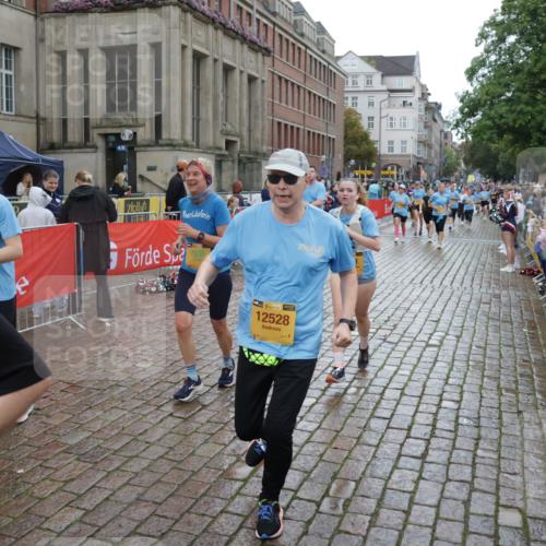 13.09.2026 - Kiel Lauf Yannick Fuchs http://msf.ph/oto/10422976 13.09.2026 10:57:58 Ziel 352, 353, 905, 1220, 1517, 1567, 1778, 2234, 3111, 3661, 4250, 4340, 4497, 4765, 5154, 5163, 5232, 6353, 6425, 8253, 8996, 8998, 9404, 10086, 10318, 12204, 12303, 12473, 12633, 12634, 55, 156, 252, 538, 675, 1070, 1392, 1528, 1748, 2081, 3007, 3445, 3548, 3575, 3667, 3933, 4686, 4754, 4997, 5112, 5375, 5458, 5594, 6697, 6715, 6805, 7255, 7935, 8081, 8548, 8903, 9486, 9925, 10692, 10908, 11345, 11379, 11554, 11762, 11775, 12528, 721, 819, 833, 987, 1253 meine-sportfotos.de