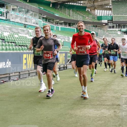 13.09.2026 - 21. swb-Marathon Bremen Michael Burmester http://msf.ph/oto/10422988 13.09.2026 13:00:18 Laufen im Stadion 135, 191, 226, 232, 242, 260, 342, 651, 687, 745, 972, 1080, 1166, 1209, 1368, 1493, 1494, 1516, 1650, 1861, 1935, 1963, 2088, 2210, 2289, 2293, 2306, 2322, 2409, 2427, 2481, 2485, 2490, 2517, 2560, 2561, 2570, 2627, 2658, 2686, 2700, 2708, 2781, 2806, 2827, 2885, 2899, 2906, 2914, 2953, 2961, 2967, 2979, 3015, 3076, 3098, 3105, 3124, 3145, 3168, 3173, 3190, 3233, 3273, 3354, 3385, 3480, 3516, 3524, 3531, 3642, 3652, 3729, 3774, 3855, 3856, 3861, 3930, 3934 meine-sportfotos.de