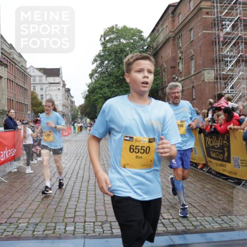 13.09.2026 - Kiel Lauf Yannick Fuchs http://msf.ph/oto/10423013 13.09.2026 09:44:07 Ziel 4092, 4283, 5026, 6550, 7753, 8300, 11653, 11655, 12098, 12373, 654, 1049, 1833, 4171, 4522, 5171, 5857, 5964, 7510, 7773, 7905, 7948, 8770, 8834, 9323, 9814, 9934, 10460, 10641, 10931, 11246, 12101, 12164, 12376, 537, 793, 801, 1053, 1849, 2031, 2437, 2868, 3688, 4098, 4573, 6892, 7121, 7744, 12318, 12437, 40, 401, 1049, 1857, 4171, 7773, 7857, 7905, 8770, 8834, 10189, 10300, 11246, 12101, 12575 meine-sportfotos.de