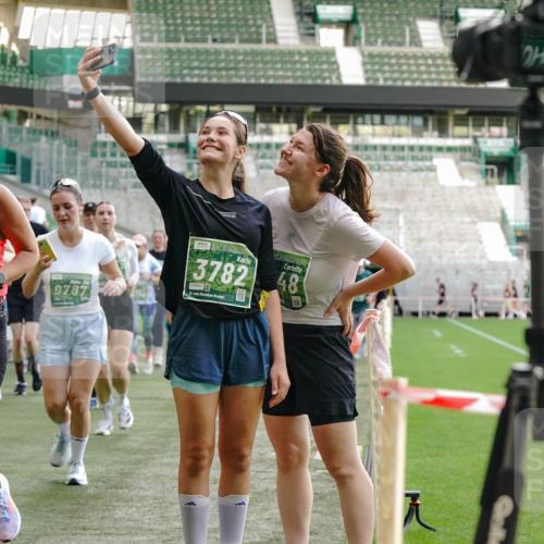 13.09.2026 - 21. swb-Marathon Bremen Michael Burmester http://msf.ph/oto/10423014 13.09.2026 13:23:08 Laufen im Stadion 128, 137, 160, 182, 211, 324, 343, 351, 434, 533, 571, 609, 708, 721, 851, 892, 1157, 1178, 1259, 1331, 1344, 1417, 1597, 1598, 1657, 1669, 1691, 1729, 1746, 1788, 1883, 2213, 2286, 2290, 2433, 2445, 2475, 2495, 2503, 2504, 2526, 2619, 2632, 2652, 2660, 2685, 2711, 2768, 2936, 2964, 2968, 3252, 3282, 3288, 3289, 3292, 3347, 3351, 3364, 3395, 3423, 3447, 3505, 3530, 3559, 3682, 3727, 3770, 3784, 3819, 4020, 4054, 4231, 4406, 4407, 4431, 4466, 4467, 4584, 1506 meine-sportfotos.de