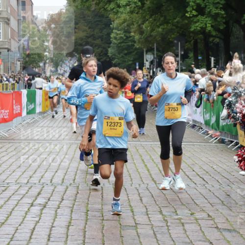 13.09.2026 - Kiel Lauf Yannick Fuchs http://msf.ph/oto/10423031 13.09.2026 09:44:11 Ziel 537, 793, 2031, 4092, 4283, 6550, 7753, 8300, 11653, 11655, 12098, 12373, 12437, 654, 1833, 4522, 5026, 5171, 5857, 5964, 7510, 7948, 9323, 9814, 9934, 10460, 10641, 10931, 12164, 12376, 801, 958, 1053, 1849, 1866, 2045, 2212, 2437, 2868, 3688, 4098, 4573, 6892, 7121, 7430, 7744, 12318, 40, 1049, 1833, 1857, 4171, 7773, 7905, 8770, 8834, 10300, 10460, 11246, 12101, 12164, 12575 meine-sportfotos.de