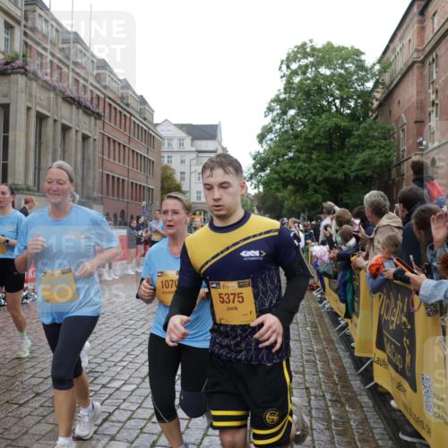 13.09.2026 - Kiel Lauf Yannick Fuchs http://msf.ph/oto/10423050 13.09.2026 10:58:07 Ziel 721, 833, 905, 987, 1220, 1351, 1778, 3325, 3326, 4340, 4592, 5154, 5163, 5232, 5540, 5958, 6345, 6353, 6982, 7412, 8253, 8470, 9309, 10086, 10318, 10765, 10785, 11238, 11613, 12204, 12633, 12634, 12840, 156, 252, 352, 353, 538, 675, 1070, 1517, 1528, 1567, 2081, 2234, 3111, 3548, 3575, 3661, 3667, 3933, 4250, 4497, 4686, 4754, 4765, 4997, 5112, 5375, 5458, 5594, 6353, 6425, 6697, 6715, 6805, 7255, 8548, 8903, 10692, 10908, 11345, 11554, 11762, 11775, 91, 819, 1253 meine-sportfotos.de