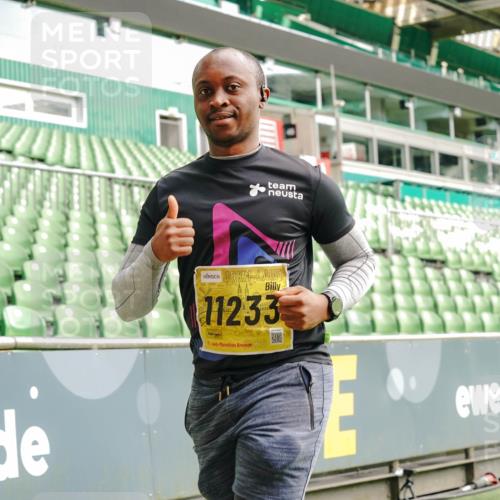 13.09.2026 - 21. swb-Marathon Bremen Michael Burmester http://msf.ph/oto/10423051 13.09.2026 10:46:08 Laufen im Stadion 10137, 10161, 10194, 10202, 10242, 10344, 10430, 10472, 10524, 10535, 10568, 10600, 10651, 10679, 10713, 10895, 10970, 10979, 11050, 11081, 11181, 11200, 11244, 11296, 11309, 11367, 11457, 11495, 11529, 11530, 11546, 11573, 11574, 11579, 11675, 11709, 11760, 11808, 11821, 11932, 12057, 12089, 12151, 12153, 12177, 12178, 12211, 12224, 12226, 12285, 12316, 12317, 12321, 12374, 12422, 12462, 12539, 10002, 10004, 10005, 10148, 10271, 10303, 10330, 10361, 10362 meine-sportfotos.de