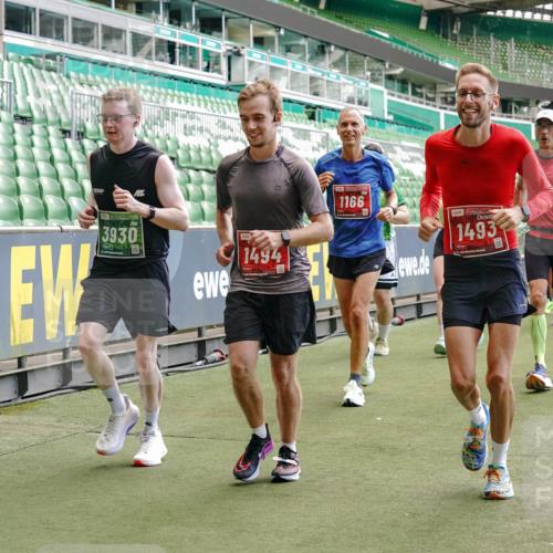 13.09.2026 - 21. swb-Marathon Bremen Michael Burmester http://msf.ph/oto/10423052 13.09.2026 13:00:19 Laufen im Stadion 135, 191, 226, 232, 242, 260, 318, 342, 651, 687, 745, 972, 1080, 1166, 1209, 1368, 1493, 1494, 1516, 1650, 1861, 1935, 1963, 2088, 2210, 2289, 2293, 2306, 2322, 2409, 2427, 2481, 2485, 2490, 2517, 2560, 2561, 2570, 2627, 2658, 2686, 2700, 2708, 2781, 2806, 2827, 2885, 2899, 2906, 2914, 2953, 2961, 2967, 2979, 3015, 3076, 3098, 3105, 3124, 3145, 3168, 3173, 3190, 3233, 3273, 3354, 3385, 3480, 3516, 3524, 3531, 3642, 3652, 3729, 3774, 3855, 3856, 3861, 3930, 3934 meine-sportfotos.de