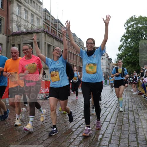13.09.2026 - Kiel Lauf Yannick Fuchs http://msf.ph/oto/10423067 13.09.2026 10:58:14 Ziel 721, 819, 833, 987, 1253, 1351, 1404, 1910, 2309, 3222, 3325, 3326, 3671, 4160, 4212, 4592, 5172, 5314, 5540, 5668, 5958, 6345, 6982, 7256, 7340, 7412, 8470, 9309, 9476, 10364, 10765, 10785, 10805, 11238, 11613, 12123, 12456, 12701, 12821, 12840, 156, 252, 352, 353, 538, 675, 905, 1220, 1517, 1528, 1567, 1778, 2234, 3111, 3548, 3575, 3661, 3667, 3933, 4250, 4340, 4497, 4754, 4765, 4997, 5112, 5154, 5163, 5232, 5458, 6353, 6425, 6805, 8548, 8903, 11345, 11554, 91 meine-sportfotos.de