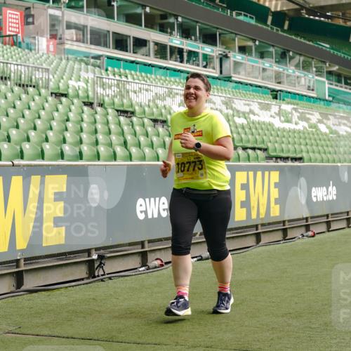 13.09.2026 - 21. swb-Marathon Bremen Michael Burmester http://msf.ph/oto/10423078 13.09.2026 10:46:09 Laufen im Stadion 10137, 10161, 10194, 10202, 10242, 10344, 10430, 10472, 10524, 10535, 10568, 10600, 10651, 10679, 10713, 10895, 10970, 10979, 11050, 11081, 11181, 11200, 11244, 11296, 11309, 11367, 11457, 11495, 11529, 11530, 11546, 11573, 11574, 11579, 11675, 11709, 11760, 11808, 11821, 11932, 12057, 12089, 12151, 12153, 12177, 12178, 12211, 12224, 12226, 12285, 12316, 12317, 12321, 12374, 12422, 12462, 12539, 10002, 10004, 10005, 10148, 10271, 10303, 10330, 10361, 10362 meine-sportfotos.de