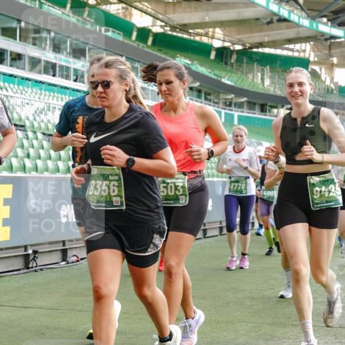13.09.2026 - 21. swb-Marathon Bremen Michael Burmester http://msf.ph/oto/10423081 13.09.2026 13:23:10 Laufen im Stadion 128, 137, 160, 182, 211, 324, 343, 351, 434, 533, 571, 609, 708, 721, 743, 851, 892, 1157, 1178, 1259, 1331, 1344, 1417, 1597, 1598, 1657, 1669, 1691, 1729, 1746, 1788, 1883, 2213, 2286, 2290, 2433, 2445, 2475, 2495, 2503, 2504, 2526, 2619, 2632, 2652, 2660, 2685, 2711, 2768, 2936, 2964, 2968, 3252, 3282, 3288, 3289, 3292, 3347, 3351, 3364, 3395, 3423, 3447, 3505, 3530, 3559, 3682, 3727, 3770, 3784, 3819, 4020, 4054, 4231, 4406, 4407, 4431, 4466, 4467, 4584, 1506 meine-sportfotos.de