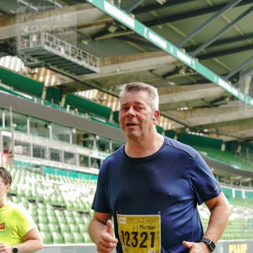 13.09.2026 - 21. swb-Marathon Bremen Michael Burmester http://msf.ph/oto/10423094 13.09.2026 10:46:10 Laufen im Stadion 10137, 10161, 10194, 10202, 10242, 10344, 10430, 10472, 10524, 10535, 10568, 10600, 10651, 10679, 10713, 10895, 10970, 10979, 11050, 11081, 11181, 11200, 11244, 11296, 11309, 11367, 11457, 11495, 11529, 11530, 11546, 11573, 11574, 11579, 11675, 11709, 11760, 11808, 11821, 11932, 12057, 12089, 12151, 12153, 12177, 12178, 12211, 12224, 12226, 12285, 12316, 12317, 12321, 12374, 12422, 12462, 12539, 10002, 10004, 10005, 10148, 10271, 10303, 10330, 10361, 10362 meine-sportfotos.de