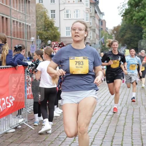 13.09.2026 - Kiel Lauf Yannick Fuchs http://msf.ph/oto/10423104 13.09.2026 09:44:16 Ziel 537, 793, 1053, 2031, 2437, 3688, 4092, 4573, 7753, 12318, 12373, 12437, 654, 4283, 4522, 5026, 5171, 5857, 5964, 6550, 7510, 7948, 8300, 9814, 10641, 10931, 11653, 11655, 12098, 12376, 801, 958, 1849, 1866, 2045, 2212, 2787, 2868, 3198, 3209, 4098, 4316, 6892, 6895, 7121, 7430, 7744, 12161, 1833, 5964, 9323, 9934, 10460, 12164 meine-sportfotos.de