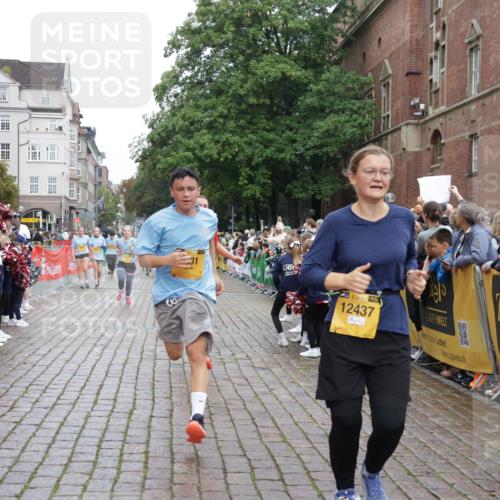 13.09.2026 - Kiel Lauf Yannick Fuchs http://msf.ph/oto/10423138 13.09.2026 09:44:18 Ziel 537, 793, 1053, 2031, 2437, 3688, 4092, 4573, 7744, 7753, 12318, 12373, 12437, 654, 4283, 4522, 5026, 5171, 5857, 6550, 7510, 7948, 8300, 9814, 10641, 10931, 11653, 11655, 12098, 12376, 801, 912, 958, 1849, 1866, 2045, 2212, 2787, 2868, 3198, 3209, 4098, 4316, 6892, 6895, 7121, 7430, 12161, 1833, 5964, 9323, 9934, 10460, 12164 meine-sportfotos.de