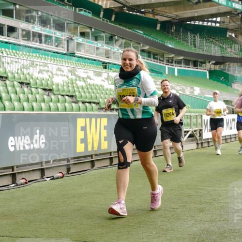 13.09.2026 - 21. swb-Marathon Bremen Michael Burmester http://msf.ph/oto/10423139 13.09.2026 10:46:16 Laufen im Stadion 10137, 10161, 10194, 10202, 10242, 10344, 10430, 10472, 10524, 10535, 10568, 10600, 10651, 10679, 10895, 10933, 10970, 10979, 11050, 11081, 11181, 11200, 11244, 11296, 11309, 11367, 11457, 11495, 11529, 11530, 11546, 11573, 11574, 11579, 11639, 11675, 11709, 11760, 11808, 11821, 11932, 12057, 12089, 12151, 12153, 12177, 12178, 12211, 12224, 12226, 12285, 12316, 12317, 12374, 12422, 12462, 12539, 10002, 10004, 10005, 10148, 10271, 10303, 10330, 10361, 10362 meine-sportfotos.de