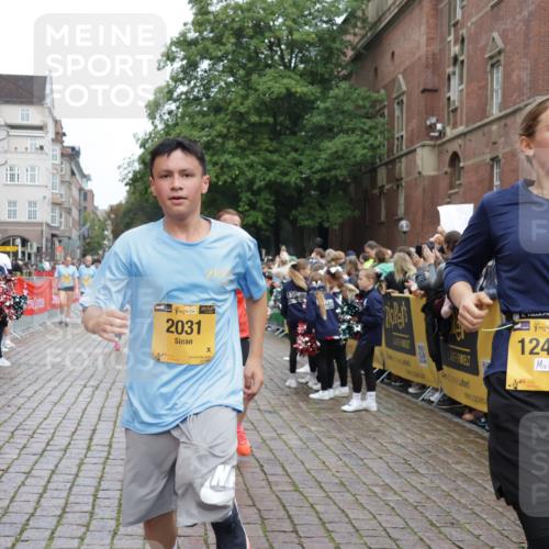 13.09.2026 - Kiel Lauf Yannick Fuchs http://msf.ph/oto/10423140 13.09.2026 09:44:19 Ziel 537, 793, 1053, 2031, 2437, 3688, 4092, 4573, 7744, 7753, 12318, 12373, 12437, 654, 4283, 4522, 5026, 5171, 5857, 6550, 7510, 7948, 8300, 9814, 10641, 10931, 11653, 11655, 12098, 12376, 801, 912, 958, 1849, 1866, 2045, 2212, 2787, 2868, 3198, 3209, 4098, 4316, 6892, 6895, 7121, 7430, 12161, 1833, 5964, 9323, 9934, 10460, 12164 meine-sportfotos.de