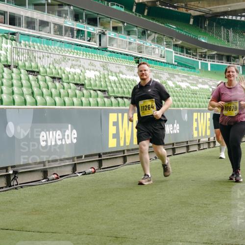 13.09.2026 - 21. swb-Marathon Bremen Michael Burmester http://msf.ph/oto/10423173 13.09.2026 10:46:18 Laufen im Stadion 10137, 10161, 10194, 10202, 10242, 10344, 10430, 10472, 10524, 10535, 10568, 10600, 10651, 10895, 10933, 10970, 10979, 11050, 11081, 11181, 11200, 11244, 11296, 11309, 11367, 11457, 11495, 11529, 11530, 11546, 11573, 11574, 11579, 11639, 11675, 11709, 11760, 11808, 11821, 11932, 12057, 12089, 12151, 12153, 12177, 12178, 12211, 12224, 12226, 12285, 12316, 12317, 12374, 12422, 12462, 12539, 10002, 10004, 10005, 10148, 10271, 10303, 10330, 10361, 10362 meine-sportfotos.de