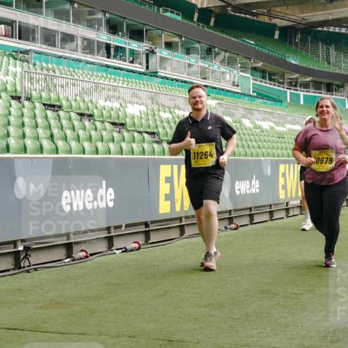 13.09.2026 - 21. swb-Marathon Bremen Michael Burmester http://msf.ph/oto/10423187 13.09.2026 10:46:18 Laufen im Stadion 10137, 10161, 10194, 10202, 10242, 10344, 10430, 10472, 10524, 10535, 10568, 10600, 10651, 10895, 10933, 10970, 10979, 11050, 11081, 11181, 11200, 11244, 11296, 11309, 11367, 11457, 11495, 11529, 11530, 11546, 11573, 11574, 11579, 11639, 11675, 11709, 11760, 11808, 11821, 11932, 12057, 12089, 12151, 12153, 12177, 12178, 12211, 12224, 12226, 12285, 12316, 12317, 12374, 12422, 12462, 12539, 10002, 10004, 10005, 10148, 10271, 10303, 10330, 10361, 10362 meine-sportfotos.de