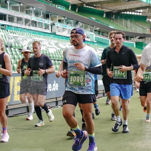 13.09.2026 - 21. swb-Marathon Bremen Michael Burmester http://msf.ph/oto/10423209 13.09.2026 13:00:23 Laufen im Stadion 135, 191, 226, 232, 242, 260, 318, 342, 440, 651, 687, 745, 972, 1080, 1166, 1209, 1368, 1493, 1494, 1516, 1650, 1861, 1935, 1963, 2088, 2210, 2289, 2293, 2306, 2322, 2370, 2409, 2427, 2481, 2485, 2490, 2517, 2560, 2561, 2570, 2627, 2658, 2686, 2700, 2708, 2781, 2806, 2827, 2885, 2899, 2906, 2914, 2953, 2961, 2967, 2979, 3015, 3076, 3098, 3105, 3124, 3145, 3168, 3173, 3190, 3233, 3273, 3354, 3385, 3480, 3516, 3524, 3531, 3642, 3652, 3729, 3774, 3855, 3856, 3861, 3930, 3934 meine-sportfotos.de