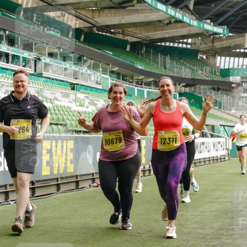 13.09.2026 - 21. swb-Marathon Bremen Michael Burmester http://msf.ph/oto/10423223 13.09.2026 10:46:19 Laufen im Stadion 10137, 10161, 10194, 10202, 10242, 10344, 10349, 10430, 10472, 10524, 10535, 10568, 10600, 10651, 10895, 10933, 10970, 10979, 11050, 11081, 11181, 11200, 11244, 11296, 11309, 11367, 11457, 11495, 11529, 11530, 11546, 11573, 11574, 11579, 11639, 11675, 11709, 11760, 11808, 11821, 11932, 12057, 12089, 12153, 12177, 12178, 12211, 12224, 12226, 12285, 12316, 12317, 12374, 12422, 12462, 12539, 10002, 10004, 10005, 10148, 10271, 10303, 10330, 10335, 10361, 10362 meine-sportfotos.de