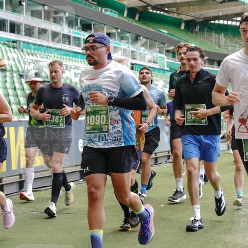 13.09.2026 - 21. swb-Marathon Bremen Michael Burmester http://msf.ph/oto/10423228 13.09.2026 13:00:23 Laufen im Stadion 135, 191, 226, 232, 242, 260, 318, 342, 440, 651, 687, 745, 972, 1080, 1166, 1209, 1368, 1493, 1494, 1516, 1650, 1861, 1935, 1963, 2088, 2210, 2289, 2293, 2306, 2322, 2370, 2409, 2427, 2481, 2485, 2490, 2517, 2560, 2561, 2570, 2627, 2658, 2686, 2700, 2708, 2781, 2806, 2827, 2885, 2899, 2906, 2914, 2953, 2961, 2967, 2979, 3015, 3076, 3098, 3105, 3124, 3145, 3168, 3173, 3190, 3233, 3273, 3354, 3385, 3480, 3516, 3524, 3531, 3642, 3652, 3729, 3774, 3855, 3856, 3861, 3930, 3934 meine-sportfotos.de