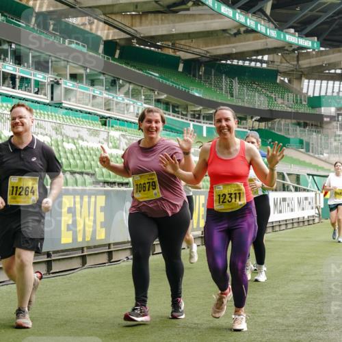 13.09.2026 - 21. swb-Marathon Bremen Michael Burmester http://msf.ph/oto/10423233 13.09.2026 10:46:19 Laufen im Stadion 10137, 10161, 10194, 10202, 10242, 10344, 10349, 10430, 10472, 10524, 10535, 10568, 10600, 10651, 10895, 10933, 10970, 10979, 11050, 11081, 11181, 11200, 11244, 11296, 11309, 11367, 11457, 11495, 11529, 11530, 11546, 11573, 11574, 11579, 11639, 11675, 11709, 11760, 11808, 11821, 11932, 12057, 12089, 12153, 12177, 12178, 12211, 12224, 12226, 12285, 12316, 12317, 12374, 12422, 12462, 12539, 10002, 10004, 10005, 10148, 10271, 10303, 10330, 10335, 10361, 10362 meine-sportfotos.de