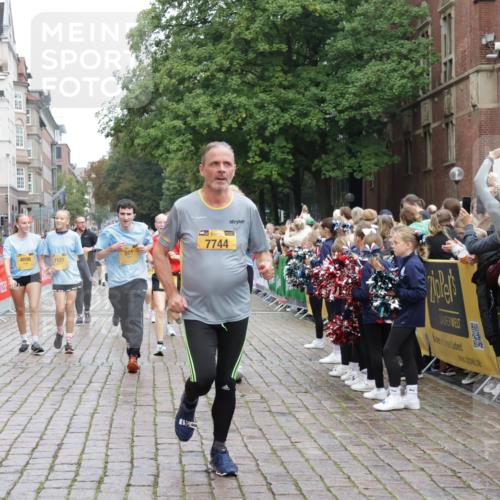 13.09.2026 - Kiel Lauf Yannick Fuchs http://msf.ph/oto/10423239 13.09.2026 09:44:25 Ziel 537, 801, 958, 1053, 1849, 1866, 2031, 2045, 2212, 2437, 2868, 3688, 4098, 4573, 6892, 7121, 7430, 7744, 12318, 12437, 793, 4092, 4283, 5026, 5171, 5857, 6550, 7510, 7753, 7948, 8300, 9814, 10641, 10931, 11653, 11655, 12098, 12373, 12376, 912, 2787, 3198, 3209, 4316, 4693, 6895, 7356, 7460, 9986, 12161, 12218, 654, 4522, 5171, 5857, 7510, 7948, 10641, 10931, 12376 meine-sportfotos.de