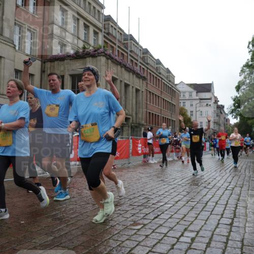 13.09.2026 - Kiel Lauf Yannick Fuchs http://msf.ph/oto/10423248 13.09.2026 10:58:26 Ziel 91, 971, 1404, 1858, 1910, 1978, 2309, 2461, 2752, 3235, 3237, 3559, 3671, 3833, 3842, 4212, 4456, 5605, 5668, 5775, 6906, 7315, 7340, 7367, 7482, 7856, 7949, 9458, 9809, 9827, 9937, 10364, 10503, 10805, 10878, 11023, 11460, 11759, 12123, 12199, 12345, 12821, 352, 353, 721, 819, 833, 905, 987, 1220, 1253, 1351, 1517, 1778, 1910, 2234, 3222, 3325, 3326, 4160, 4250, 4340, 4497, 4592, 4765, 5154, 5163, 5172, 5232, 5314, 5540, 5668, 5958, 6345, 6353, 6425, 6982, 7256 meine-sportfotos.de