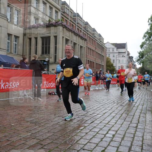13.09.2026 - Kiel Lauf Yannick Fuchs http://msf.ph/oto/10423270 13.09.2026 10:58:28 Ziel 91, 971, 1404, 1858, 1978, 2461, 2752, 2965, 3235, 3237, 3559, 3671, 3833, 3842, 4212, 4456, 5605, 5775, 6906, 7315, 7367, 7482, 7738, 7856, 7949, 8381, 8752, 9132, 9458, 9809, 9827, 9937, 10135, 10503, 10878, 11023, 11460, 11759, 12199, 12345, 352, 353, 721, 819, 833, 905, 987, 1220, 1253, 1351, 1404, 1778, 1910, 2234, 2309, 3222, 3325, 3326, 4160, 4212, 4340, 4592, 5154, 5163, 5172, 5232, 5314, 5540, 5668, 5958, 6345, 6353, 6425, 6982, 7256, 7340 meine-sportfotos.de