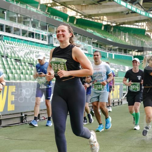 13.09.2026 - 21. swb-Marathon Bremen Michael Burmester http://msf.ph/oto/10423271 13.09.2026 13:23:19 Laufen im Stadion 128, 137, 160, 182, 211, 324, 343, 434, 533, 571, 609, 708, 721, 743, 892, 1157, 1178, 1259, 1273, 1331, 1417, 1597, 1598, 1657, 1669, 1691, 1746, 1788, 1883, 2213, 2252, 2286, 2290, 2433, 2445, 2465, 2475, 2495, 2503, 2504, 2526, 2619, 2632, 2660, 2685, 2711, 2768, 2936, 2964, 2968, 3252, 3282, 3288, 3289, 3292, 3347, 3351, 3364, 3395, 3423, 3447, 3505, 3530, 3559, 3682, 3727, 3770, 3784, 3819, 4020, 4054, 4231, 4406, 4407, 4431, 4466, 4467, 4584, 1506 meine-sportfotos.de