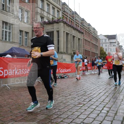 13.09.2026 - Kiel Lauf Yannick Fuchs http://msf.ph/oto/10423280 13.09.2026 10:58:29 Ziel 91, 971, 1858, 1978, 2461, 2752, 2965, 3235, 3237, 3559, 3671, 3833, 3842, 4456, 5605, 5775, 6906, 7315, 7367, 7482, 7738, 7856, 7949, 8381, 8752, 9132, 9458, 9809, 9827, 9937, 10135, 10503, 10878, 11023, 11460, 11759, 12199, 12345, 721, 819, 833, 905, 987, 1220, 1253, 1351, 1404, 1778, 1910, 2234, 2309, 3222, 3325, 3326, 3671, 4160, 4212, 4340, 4592, 5154, 5163, 5172, 5232, 5314, 5540, 5668, 5958, 6345, 6353, 6425, 6982, 7256, 7340 meine-sportfotos.de