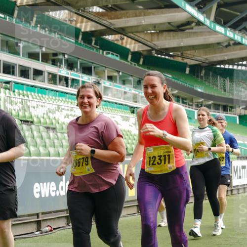 13.09.2026 - 21. swb-Marathon Bremen Michael Burmester http://msf.ph/oto/10423283 13.09.2026 10:46:20 Laufen im Stadion 10137, 10161, 10194, 10202, 10242, 10344, 10349, 10430, 10472, 10524, 10535, 10568, 10600, 10651, 10895, 10933, 10970, 10979, 11050, 11181, 11200, 11244, 11296, 11309, 11367, 11457, 11495, 11529, 11530, 11546, 11573, 11574, 11579, 11639, 11675, 11709, 11760, 11808, 11821, 12057, 12089, 12153, 12177, 12178, 12211, 12224, 12285, 12316, 12317, 12374, 12422, 12462, 12539, 10002, 10004, 10005, 10148, 10271, 10303, 10330, 10335, 10361, 10362 meine-sportfotos.de