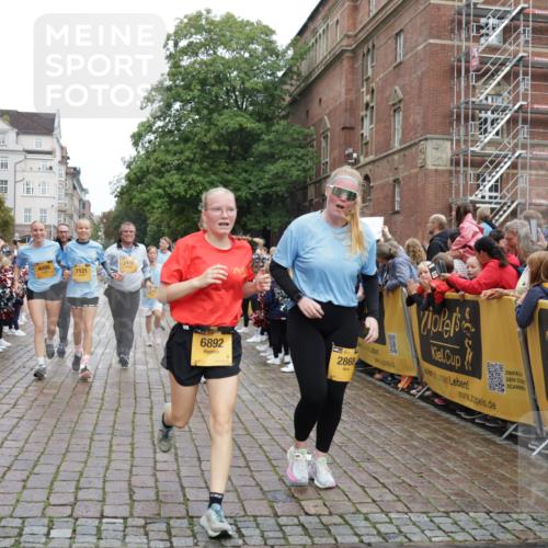13.09.2026 - Kiel Lauf Yannick Fuchs http://msf.ph/oto/10423287 13.09.2026 09:44:28 Ziel 801, 958, 1053, 1849, 1866, 2045, 2212, 2868, 3198, 3688, 4098, 4316, 4573, 6892, 6895, 7121, 7430, 7744, 12161, 12318, 537, 793, 2031, 2437, 4092, 4283, 5026, 6550, 7753, 8300, 9814, 10931, 11653, 11655, 12098, 12373, 12376, 12437, 912, 1224, 2787, 3209, 4693, 7356, 7460, 9986, 11046, 11239, 12218, 654, 4522, 5171, 5857, 7510, 7948, 9814, 10641, 10931, 12376 meine-sportfotos.de