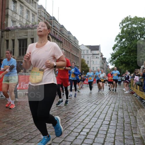 13.09.2026 - Kiel Lauf Yannick Fuchs http://msf.ph/oto/10423303 13.09.2026 10:58:30 Ziel 91, 971, 1858, 1978, 2461, 2752, 2965, 3235, 3237, 3559, 3833, 3842, 4456, 5605, 5775, 6906, 7315, 7367, 7482, 7738, 7856, 7888, 7949, 8381, 8752, 9132, 9417, 9458, 9809, 9827, 9937, 10135, 10503, 10878, 11023, 11460, 11759, 12199, 12345, 721, 819, 833, 905, 987, 1220, 1253, 1351, 1404, 1778, 1910, 2234, 2309, 3222, 3325, 3326, 3671, 4160, 4212, 4340, 4592, 5154, 5163, 5172, 5232, 5314, 5540, 5668, 5958, 6345, 6353, 6425, 6982, 7256, 7340, 9458 meine-sportfotos.de