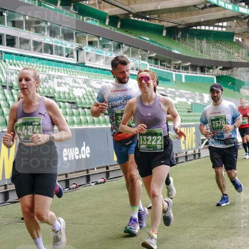13.09.2026 - 21. swb-Marathon Bremen Michael Burmester http://msf.ph/oto/10423317 13.09.2026 13:00:27 Laufen im Stadion 135, 191, 226, 232, 242, 260, 318, 342, 440, 651, 687, 745, 972, 1080, 1166, 1209, 1368, 1493, 1494, 1516, 1650, 1861, 1935, 1963, 2088, 2210, 2289, 2293, 2306, 2322, 2370, 2409, 2427, 2481, 2485, 2490, 2517, 2560, 2561, 2570, 2627, 2658, 2686, 2700, 2708, 2781, 2806, 2827, 2899, 2906, 2914, 2953, 2961, 2967, 2979, 3015, 3076, 3105, 3124, 3145, 3168, 3173, 3190, 3273, 3354, 3375, 3385, 3480, 3516, 3524, 3531, 3642, 3652, 3729, 3774, 3855, 3856, 3861, 3930, 3934 meine-sportfotos.de
