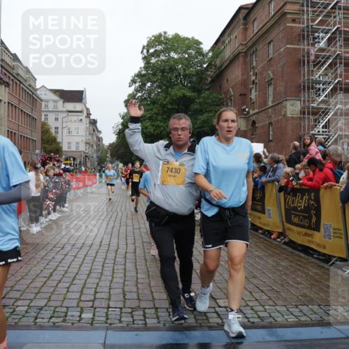 13.09.2026 - Kiel Lauf Yannick Fuchs http://msf.ph/oto/10423323 13.09.2026 09:44:30 Ziel 801, 958, 1053, 1849, 1866, 2045, 2212, 2787, 2868, 3198, 3209, 4098, 4316, 4573, 6892, 6895, 7121, 7430, 7744, 12161, 12318, 537, 793, 2031, 2437, 3688, 4092, 4283, 4573, 5026, 6550, 7753, 8300, 11653, 11655, 12098, 12373, 12437, 912, 1224, 4693, 7356, 7460, 9986, 10777, 11046, 11239, 12218, 654, 4522, 5026, 5171, 5857, 7510, 7948, 9814, 10641, 10931, 12376 meine-sportfotos.de