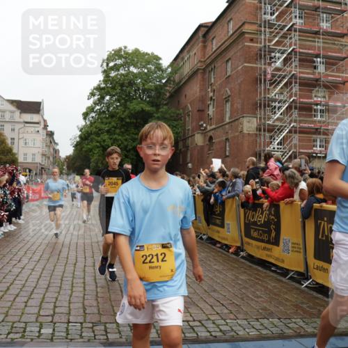 13.09.2026 - Kiel Lauf Yannick Fuchs http://msf.ph/oto/10423340 13.09.2026 09:44:33 Ziel 801, 912, 958, 1849, 1866, 2045, 2212, 2787, 2868, 3198, 3209, 4098, 4316, 6892, 6895, 7121, 7430, 7744, 12161, 537, 793, 1053, 2031, 2437, 3688, 4092, 4283, 4573, 5026, 6550, 7744, 7753, 8300, 11653, 11655, 12098, 12318, 12373, 12437, 1224, 4693, 5939, 6023, 7356, 7460, 9986, 10777, 11046, 11239, 12218, 5026, 5171, 7510, 7948, 9814, 10641, 10931, 12376 meine-sportfotos.de