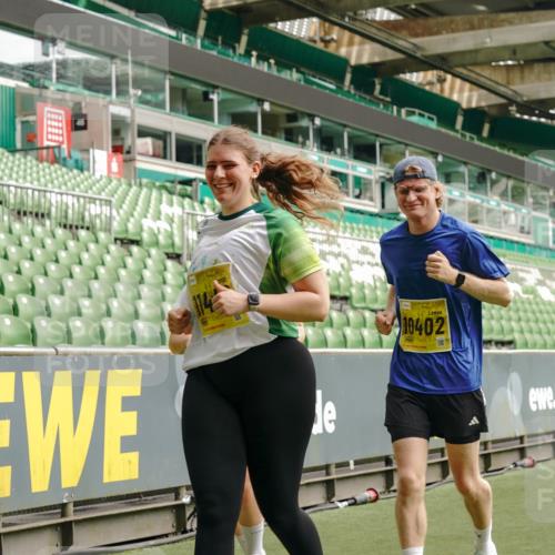 13.09.2026 - 21. swb-Marathon Bremen Michael Burmester http://msf.ph/oto/10423366 13.09.2026 10:46:22 Laufen im Stadion 10137, 10161, 10194, 10202, 10242, 10344, 10349, 10430, 10472, 10524, 10535, 10568, 10600, 10651, 10895, 10933, 10970, 10979, 11050, 11181, 11200, 11244, 11296, 11309, 11367, 11457, 11529, 11530, 11546, 11573, 11574, 11579, 11639, 11675, 11709, 11760, 11808, 11821, 12057, 12089, 12153, 12177, 12178, 12211, 12224, 12285, 12316, 12317, 12374, 12422, 12462, 12539, 10002, 10004, 10005, 10148, 10271, 10303, 10325, 10330, 10335, 10361, 10362, 10459, 10513 meine-sportfotos.de